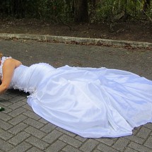 Bride lying on the street North of Pedra Azul
